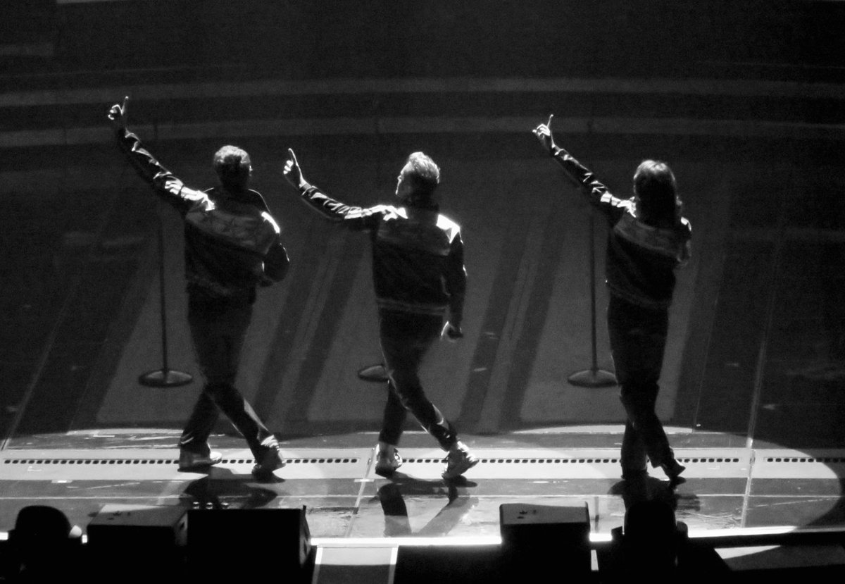 TT_Sisters's tweet photo. Extremely excited for more #TTIII magic next year! πβ€οΈβ€οΈβ€οΈ
Happy times ahead ππβ¨ Canβt wait to see you on stage @GaryBarlow @OfficialMarkO & Howard #Circustour2026 https://t.co/nZDAxOFWdS