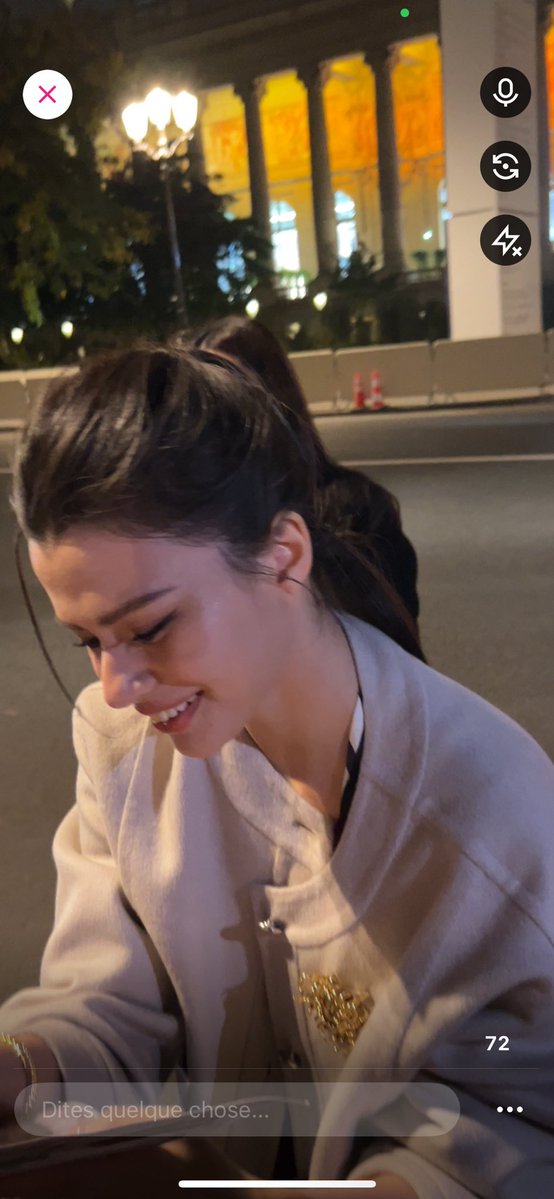 FBlowkey's tweet image. scream BECKY IS THE SWEETEST GIRL
REBECCA AT CHANEL PFW SS26
#CHANELSpringSummer26xBecky