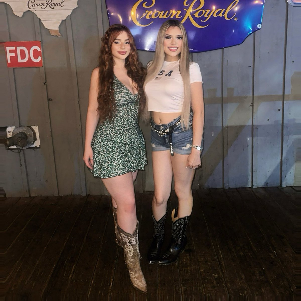 <a href="/melanypaigeee/">Melany Paige</a> 🤠✌️