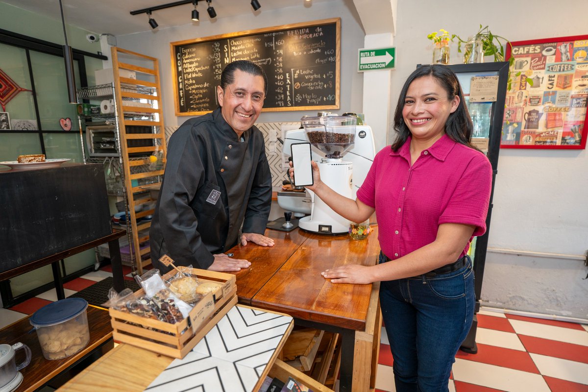 🥳<a href="/CompartamosBanc/">Compartamos Banco</a> + <a href="/Kyndryl/">Kyndryl</a>: 13 años de innovación juntos. ¿Qué impacto tiene esta alianza para ti? 🤝✨

Conoce la historia completa: giratusfinanzas.com/2025/10/06/com…

#GiraTusFinanzas