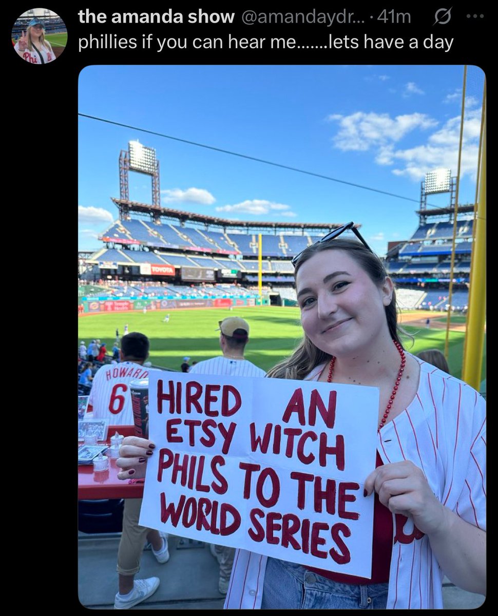 julie_mvp's tweet image. #RedOctober #RingTheBell