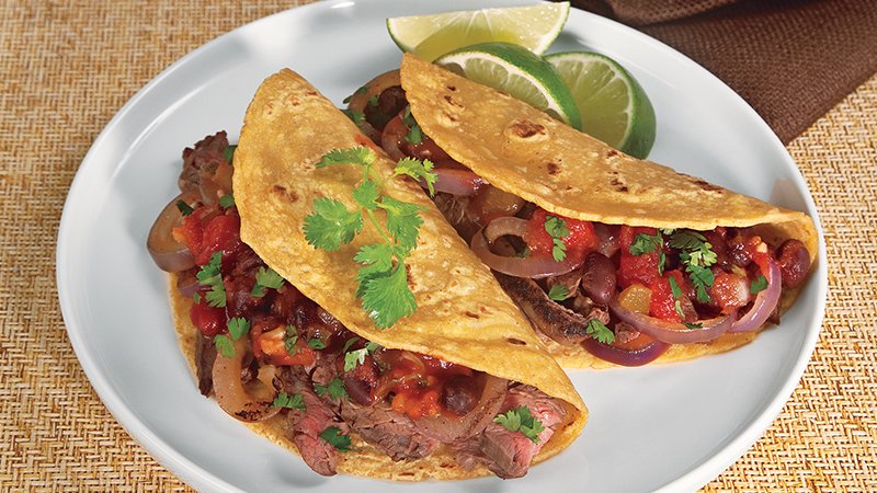 ManageDiabetes's tweet image. Celebrate #NationalTacoDay with a flavorful twist!

These Grilled Steak and Black Bean Tacos bring together juicy skirt steak, smoky spices, and hearty black beans — a perfect combo for taco lovers everywhere.

👉 Get the recipe: diabetesselfmanagement.com/recipes/main-d…