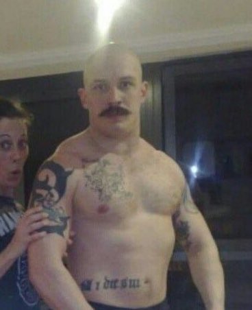 tomhardyeddie's tweet photo. Tom Hardy’s Bronson era https://t.co/mNJpvGxfTP