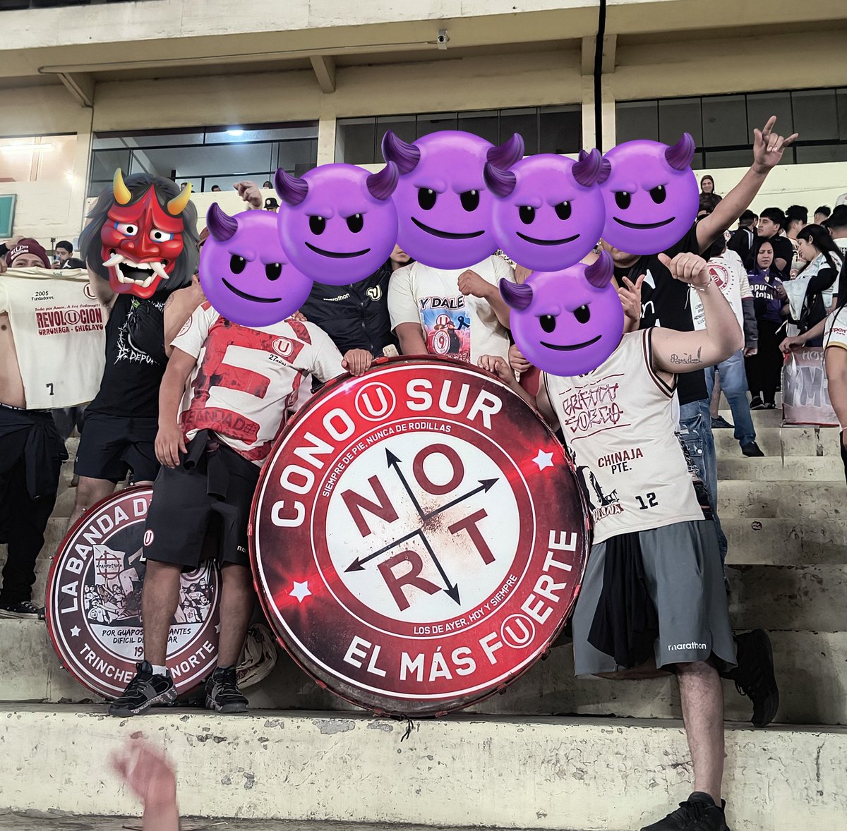 LA BANDA D RUKELY R(U)MBO A LOS 34 AÑOS DE MÍSTICA Y PASIÓN… J(U)NTOS POR EL TRICAMPEONATO
DOMINGO EN BANDA 4L ESTADIO, DEMOSTRANDO QUE SURCO ES CREMA DE RINCON A RINCON x ORDEN DE LA GLORIOSA BRIGADA SURCO

CHINAJA PRESENTE EN LA NORTE, CON SU GENTE!!! 
LBDR
BRIGADA SURCO 1991