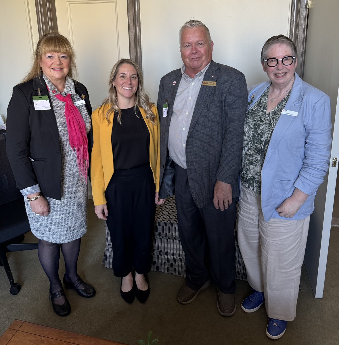It was wonderful to meet with <a href="/HfxShan/">Shannon Miedema</a> today! Thank you for valuing our #VibrantVoices campaign and recognizing the importance of Canadians of all ages to care about our environment. Let’s all be part of the solution.
#CDNPoli #ParliamentHill