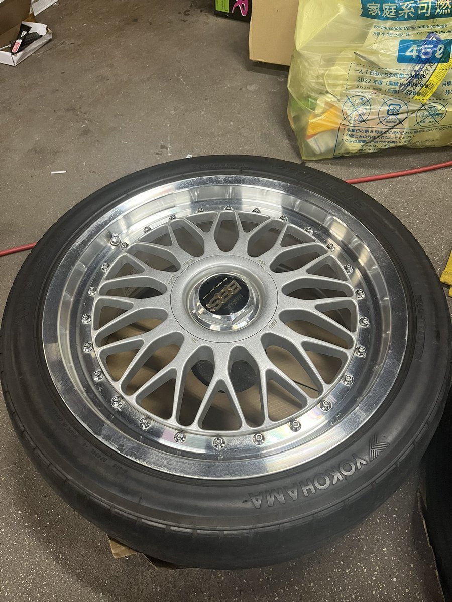 rn0219rn's tweet photo. #ホイール売ります 

15クラウンにはめてた
IMPUL BBS 18インチ売ります。
114.3 5H
F 8j ＋38
R 9j＋38

金額　15万＋送料
拡散お願いします🤲 https://t.co/SNN1H7LHhC