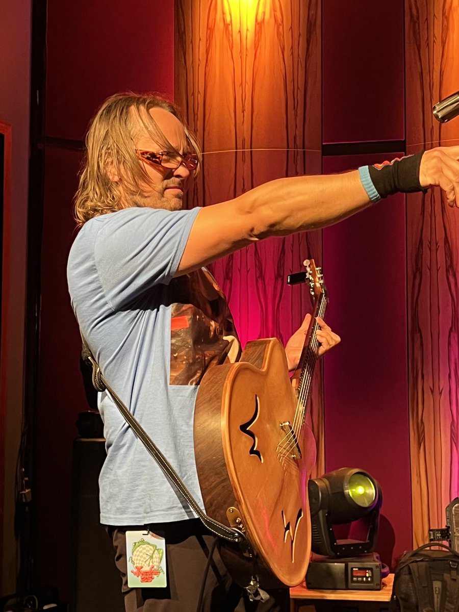 LorangeDreams's tweet photo. A tad bit late in expressing my gratitude. Thank you ⁦@wheatus⁩ for coming back to Florida and giving us such an amazing show in Gainesville. https://t.co/fQHVKoEQsO