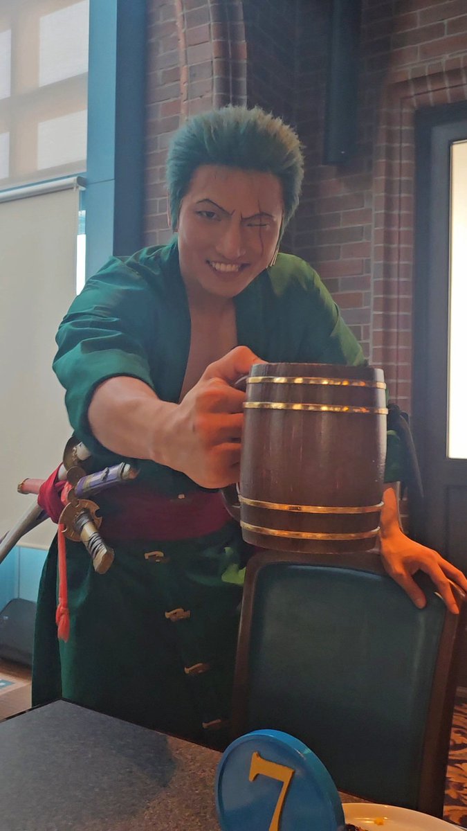 Soj5Mu's tweet photo. ごきげんさん⚔️

#USJファン 
#USJワンピース https://t.co/Gb35TS0jix