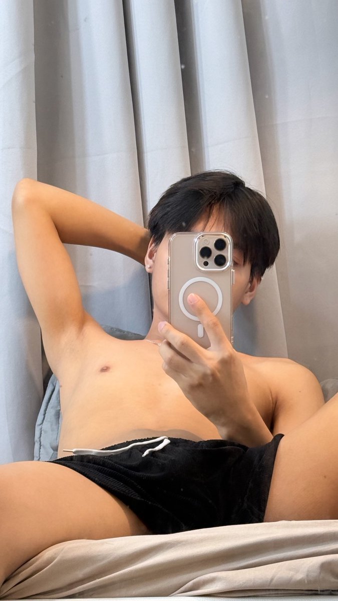asian_twinkguy's tweet photo. 💦 https://t.co/QiuagYNQL7