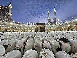 Kamu ngawur pa thanos,
Mreka bukan menyembah cumak bersujud... 😜