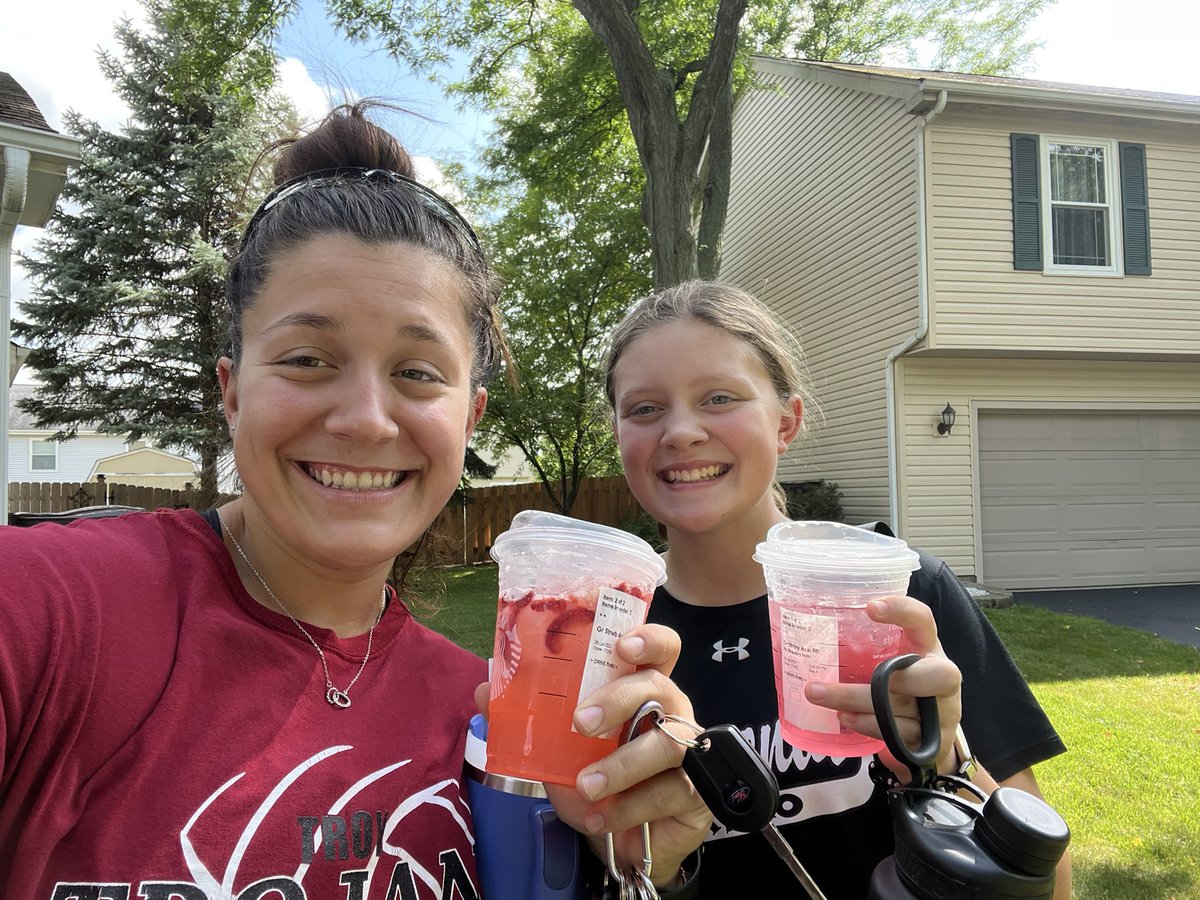 Shout out to my hitting coaches Coach Phil and <a href="/AlexisPupillo/">Alexis Pupillo</a> for all you do! 💪🥎Happy Coaches Day!