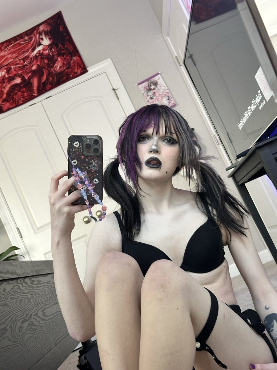 sel 𓆩♡𓆪 tweet media