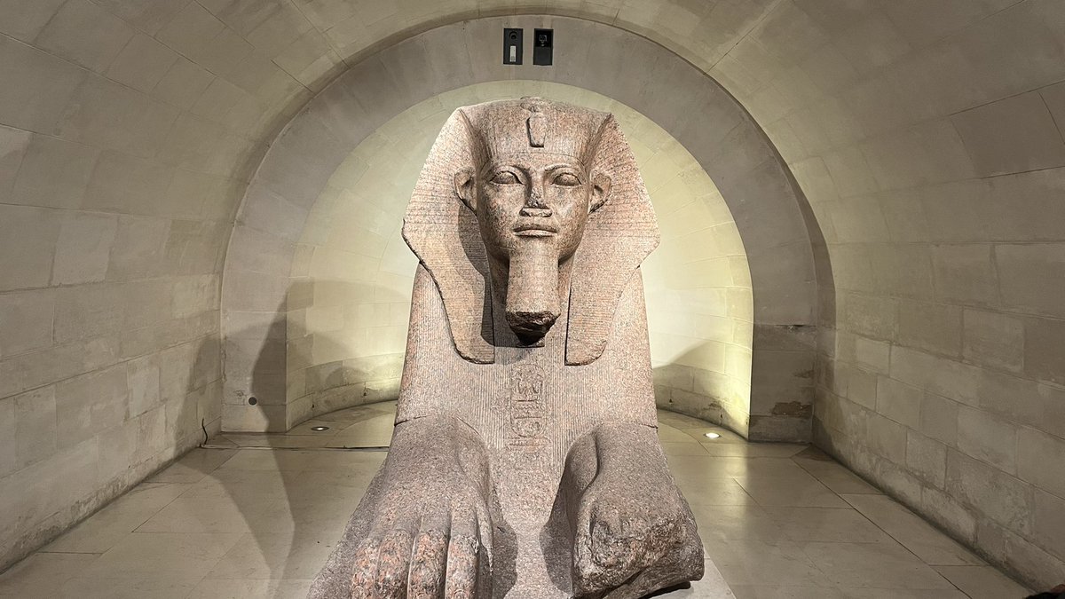 ルーヴル美術館鋳造工房監修 スフィンクス ○ルーヴル美術館のスフィンクス | 新・駅から駅までウォーキング