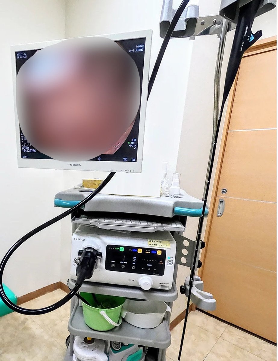 Shitagokoro6's tweet photo. かかりつけ医にて2年に一度の胃カメラ検査
👩‍⚕️→「車さん"はらぐろ"でなかったわ」　
🚗→「先生と一緒で"のどぐろ"やろ」
👩‍⚕️→😤
🚗→🤪
いい関係性でしょ。🤭
#胃カメラ
#胃
#検査
#医師
#患者
#腹黒
#のどぐろ
#いい関係性
#頼り https://t.co/LMNDK42qYv