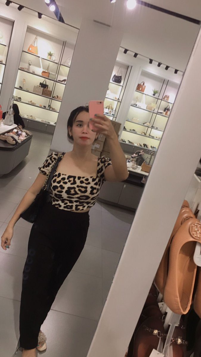 kamaratiRosShemaleBorneo tweet media