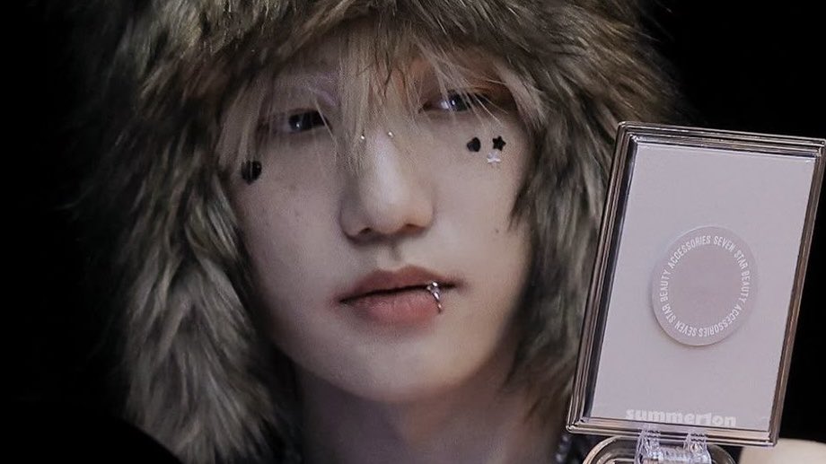 cakiepopie's tweet photo. this type of makeup on seob>>>> https://t.co/kYmnqo4gvF