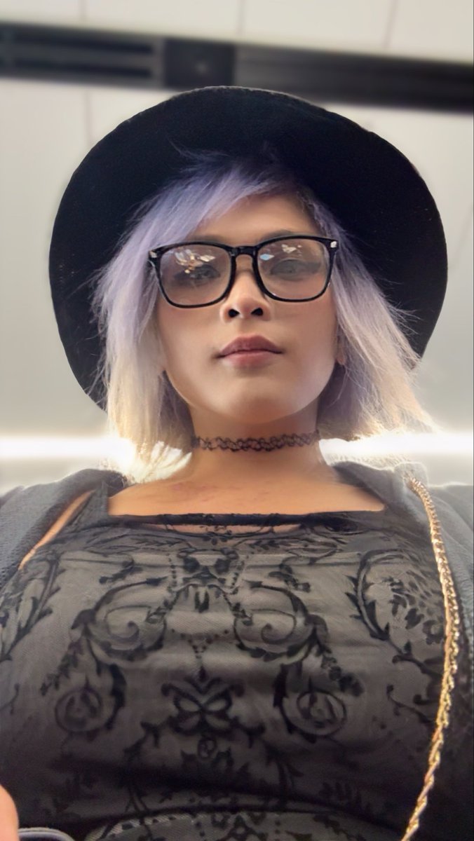 SIMP4BANDIT's tweet image. Mommy kidd bandit could do whatever she want to me. 😩🤤