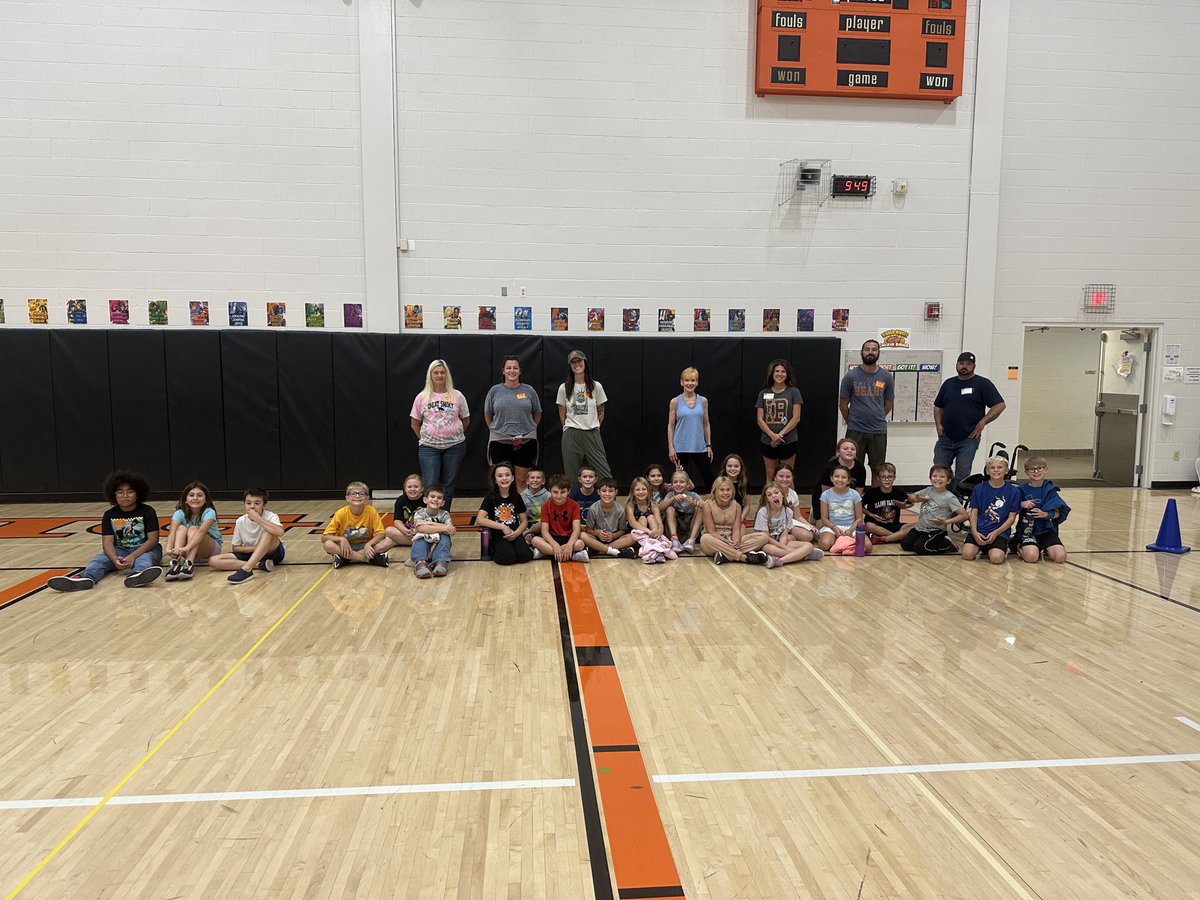 Mr. Bricker tweet media