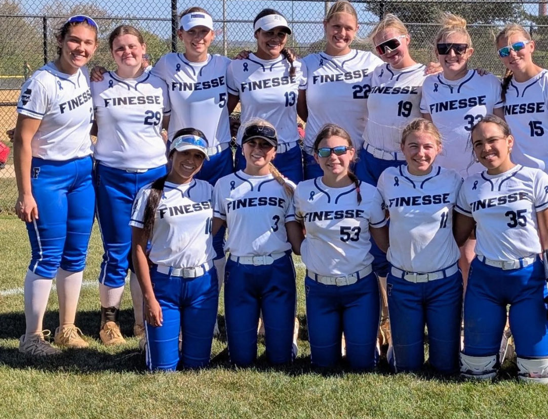 ReaganSingler22's tweet photo. Our Finesse Fastpitch 16u team played this past weekend at the Sparks Pumpkin Fest. Went 2-2 and played some really good competition. Great job ladies. @Finesse16u_BRW @SBRRetweets @PrepSoftball @TopPreps @SoftbalAmerica @LegacyLegendsS1 @ExtraInningSB @gobigrecruiting https://t.co/QwwggLtI6D