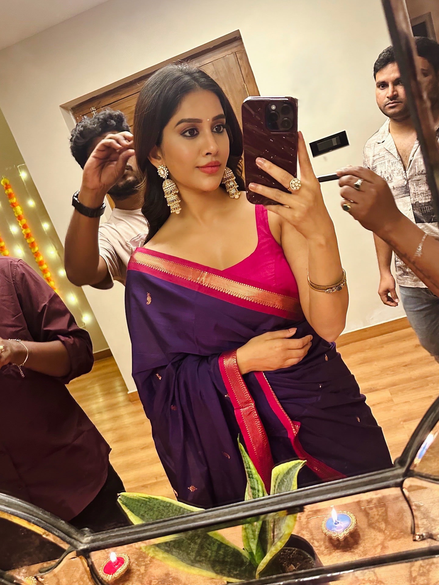 G2n9SN2a8AAEkgU?format=jpg&name=large