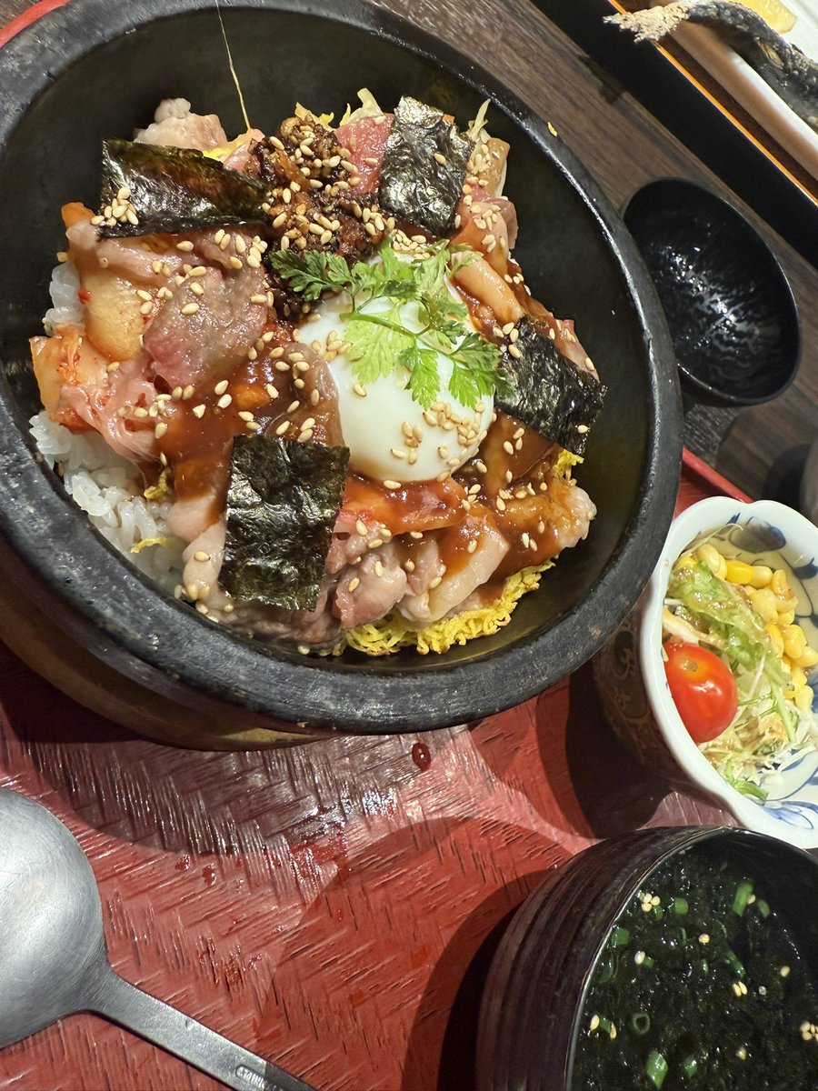 live_1202's tweet photo. この間チェンソーマンの映画見に行った
クソ楽しかったけど写真ないから

その時食べた黒毛和牛クッパ https://t.co/l0AKdJhyLh