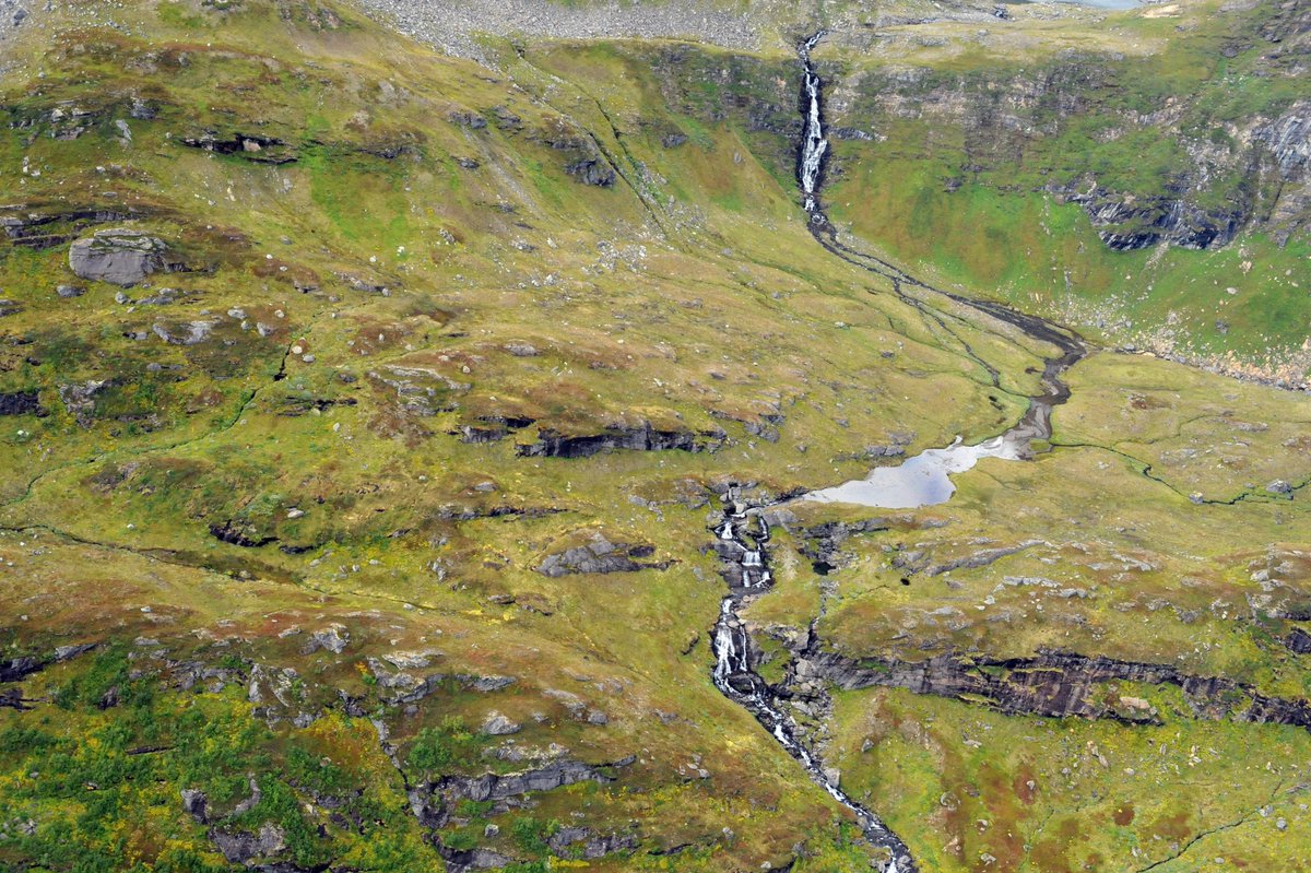 Nature – Skånland, Norway
Inland silence.
Forests, valleys, and light resting softly on still water.
No wind, no rush — just the quiet rhythm of the north breathing.
#Nature #Skånland #Norway #lassetur 
50579476