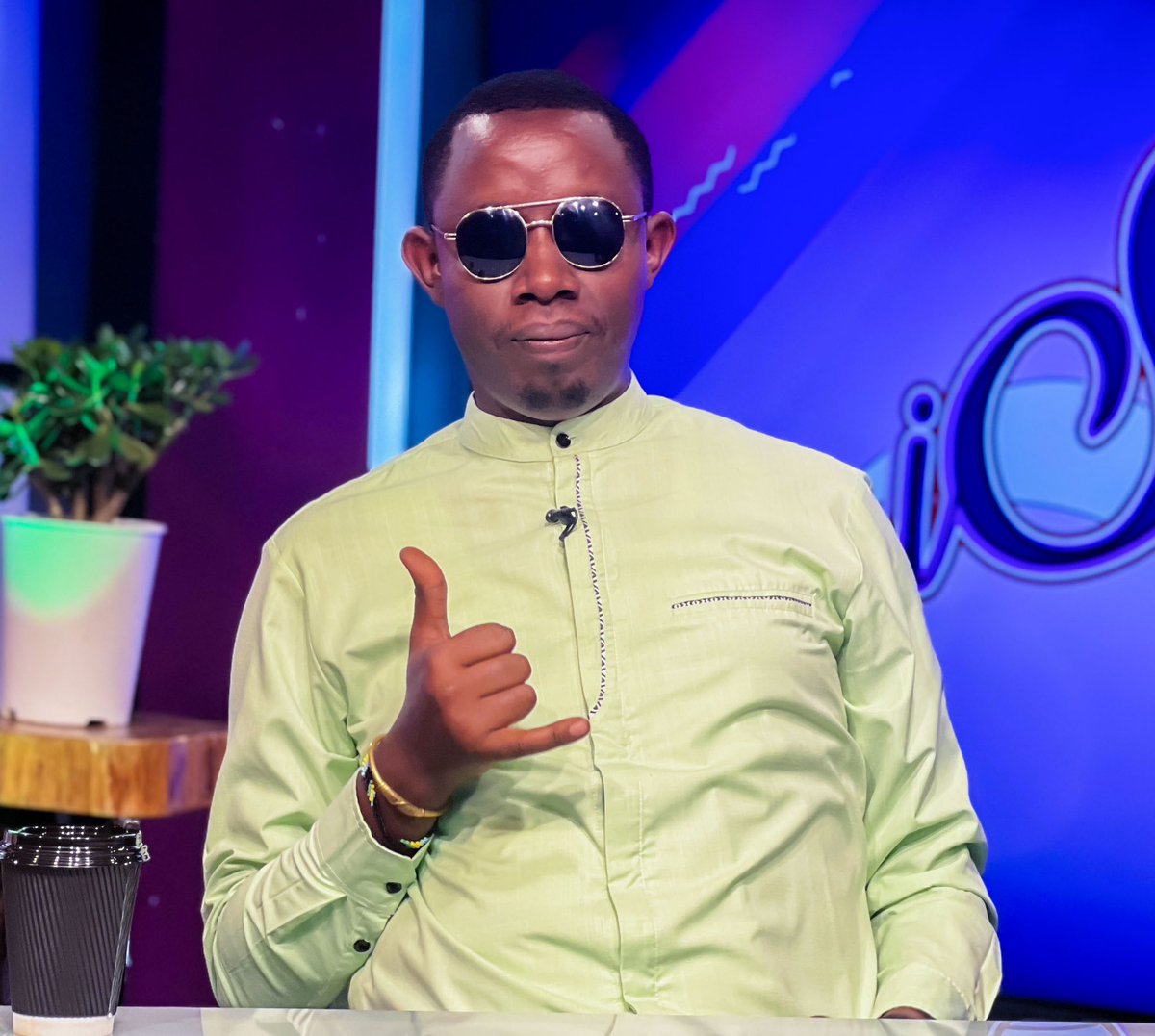 #UyuMunsiMuMateka
#07Ukwakira

Havutse <a href="/kagire/">Edmund Kagire</a> Umunyamakuru, uyu mu papa ni umwe mu banyamakuru beza u🇷🇼rufite, akunda akazi Kd akagakora neza. Ni Imfura cyane, Ahari ntarungu, arasetsa kurwego asetsa n’abanyarwenya😂
Tumwifurize Isabukuru Nziza y’amavuko🎂