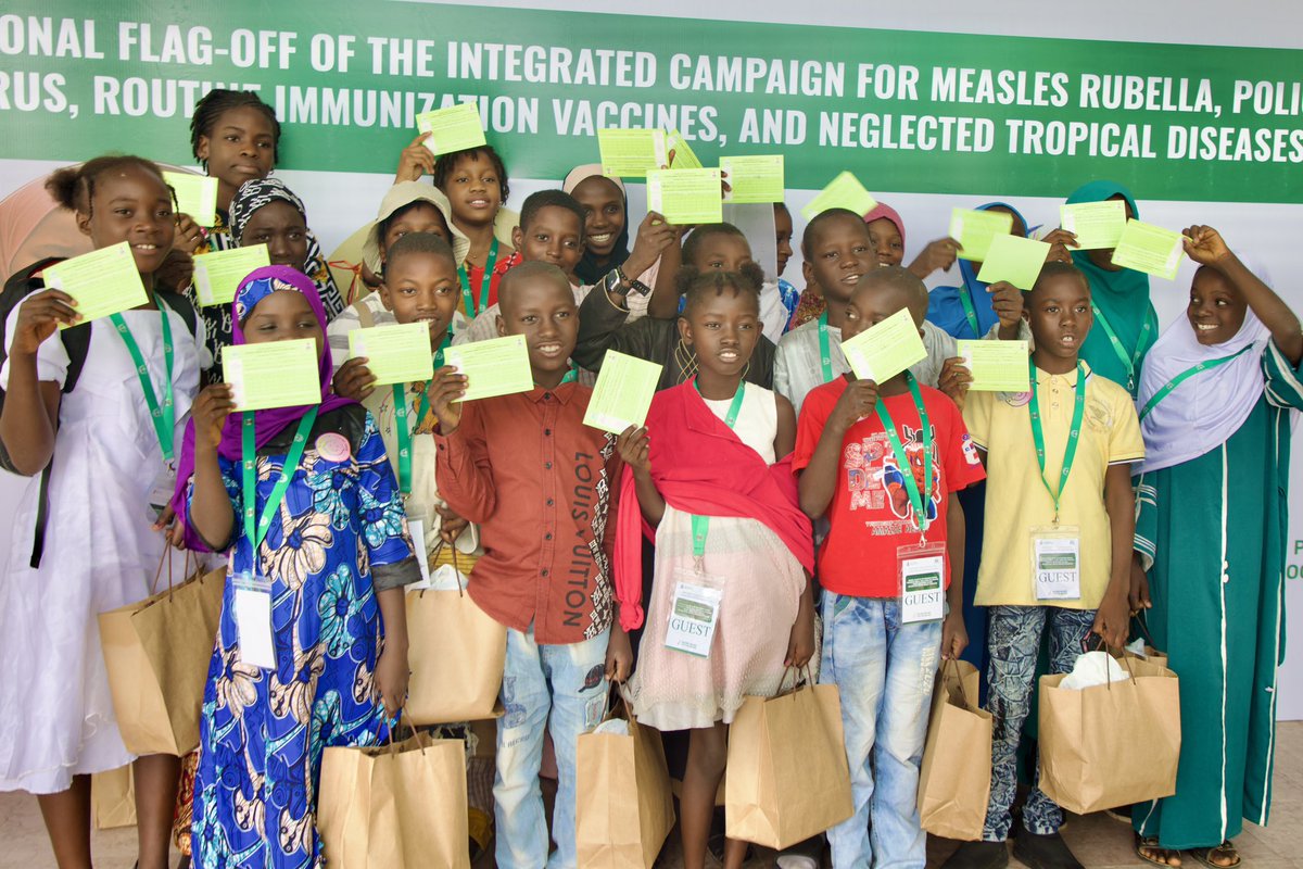 Muyi_Aina's tweet photo. Thank you Your Excellency @SenRemiTinubu for graciously flagging off the first phase of our integrated measles-rubella, polio, HPV, RI and NTD campaign. An incredible milestone in our path to universal protection of Nigeria’s children against vaccine-preventable diseases. Calling on parents, guardians, teachers and caregivers to ensure all children 14 years and below receive these life saving vaccines.

@gavi @WHO @UNICEF_Nigeria @NGFSecretariat @chigari_ngo @USCDCNIGERIA @VaccineNet_NG @AfenetNigeria @CWINS_OFFICIAL @Rotary @WorldBankAfrica @CCSImpact @gatesfoundation @AlikoDangoteFdn