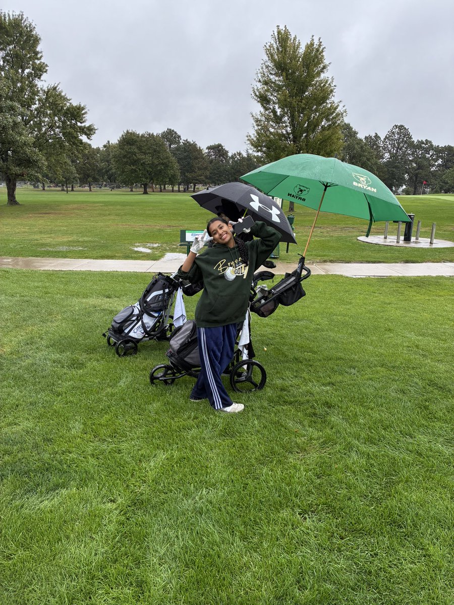 obryangirlsgolf's tweet photo. Outstanding season for the girls! We finish up at districts. We are extremely proud of all our young ladies many of which, was their first time golfing ever!

#GOBEARS https://t.co/rxmn6jTAHK