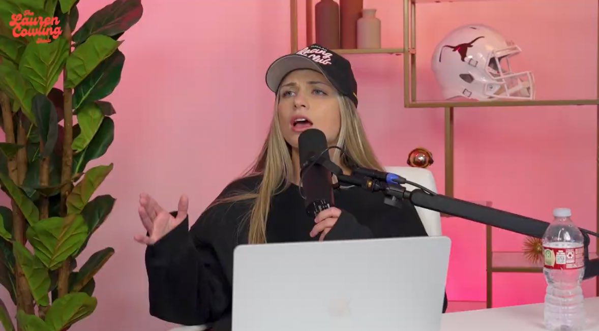 laurencowling's tweet image. FIRST EPISODE OF THE LAUREN COWLING SHOW IS OUT NOW!

Just a little micropod for the first ep. Only going to get better. Was so nervous filming this but excited for this new journey!

Go check it out 👇
youtu.be/K0u5AN6nilc?si…