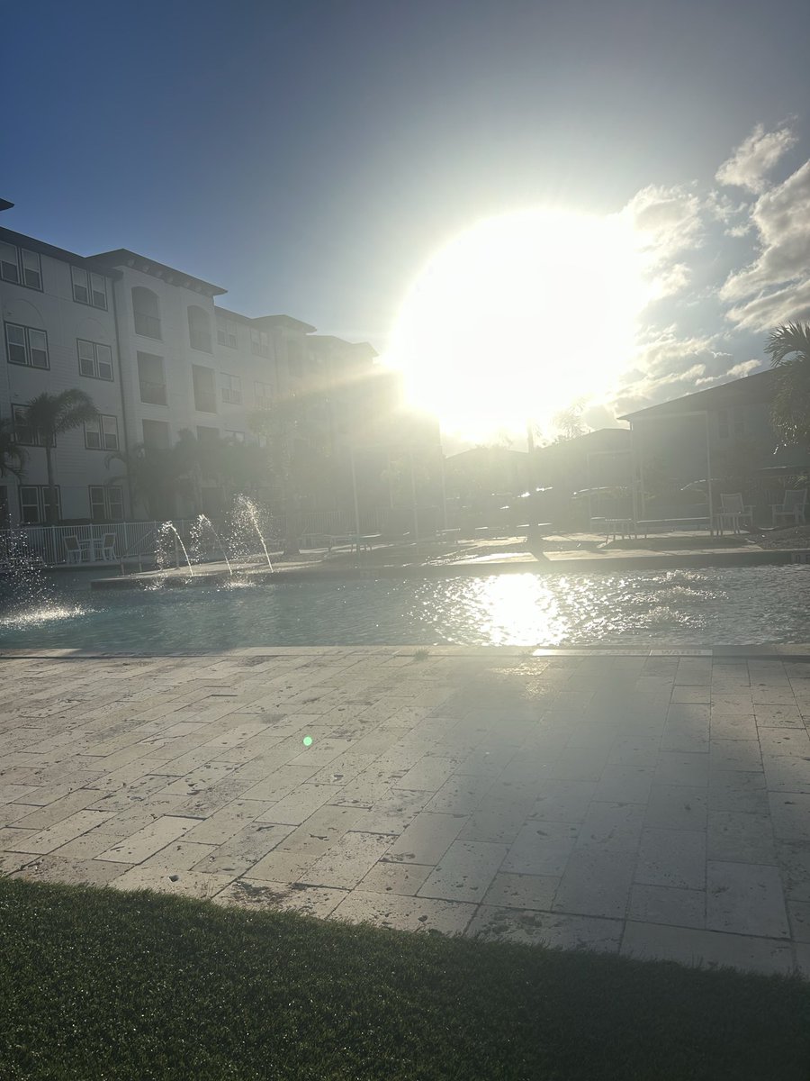 dmcclure40's tweet photo. Volunteered all day (not to brag, just refilling beers at charity golf outing). Hit pool post game listening to some Shania Twain, that’s how you win a Monday https://t.co/VAjlsc3DdR