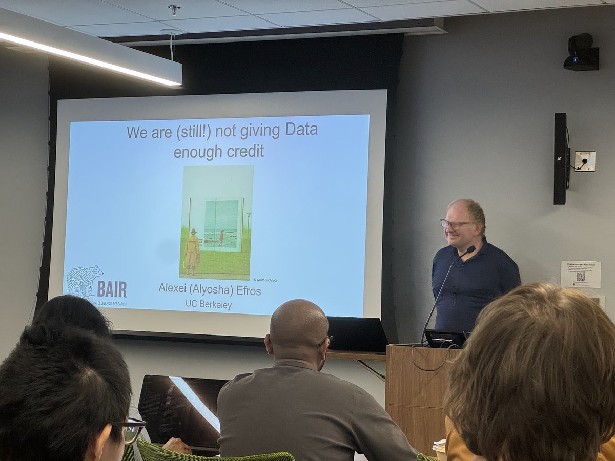 jbhuang0604's tweet image. Incredibly inspiring talk by Prof. Alexei (Alyosha) Efros at @umdcs today!
Got to rethink the role of large visual data for visual analysis and synthesis. 🤔