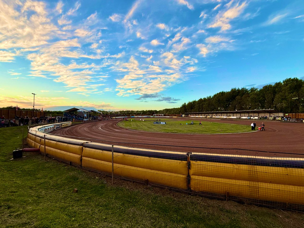 Gavin Elliott tweet media