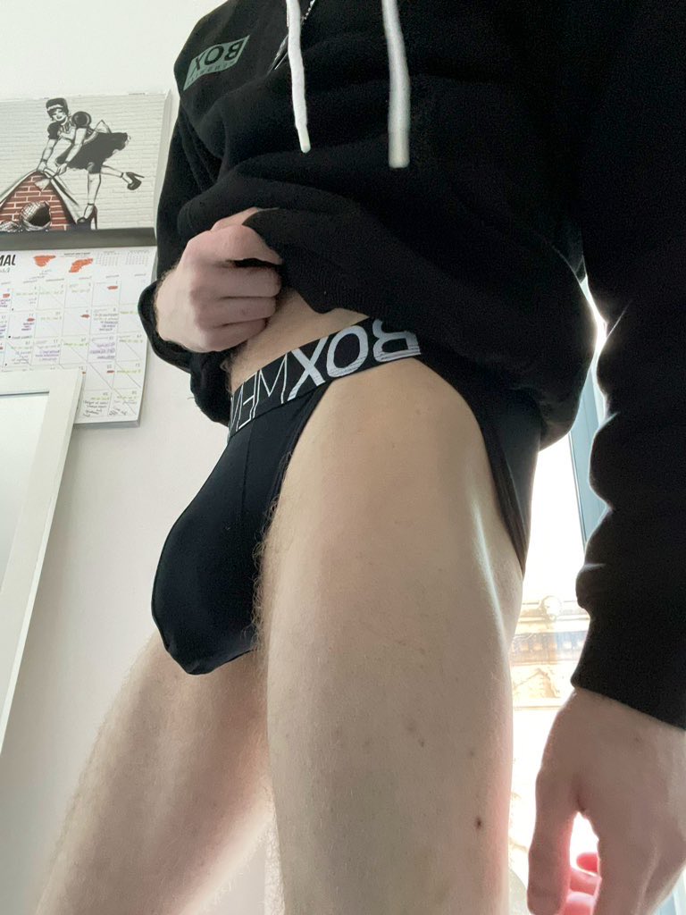 *the* bulge. try not to stare for too long, hit that repost, reply and you’ll magically get a message x