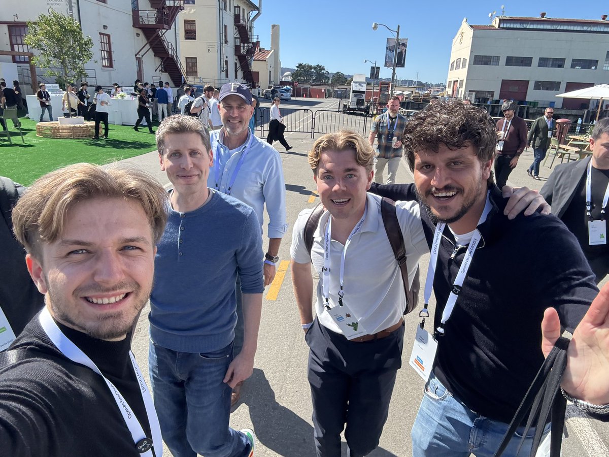 gceico's tweet photo. Met the Altman. https://t.co/oQvo6GsQiB