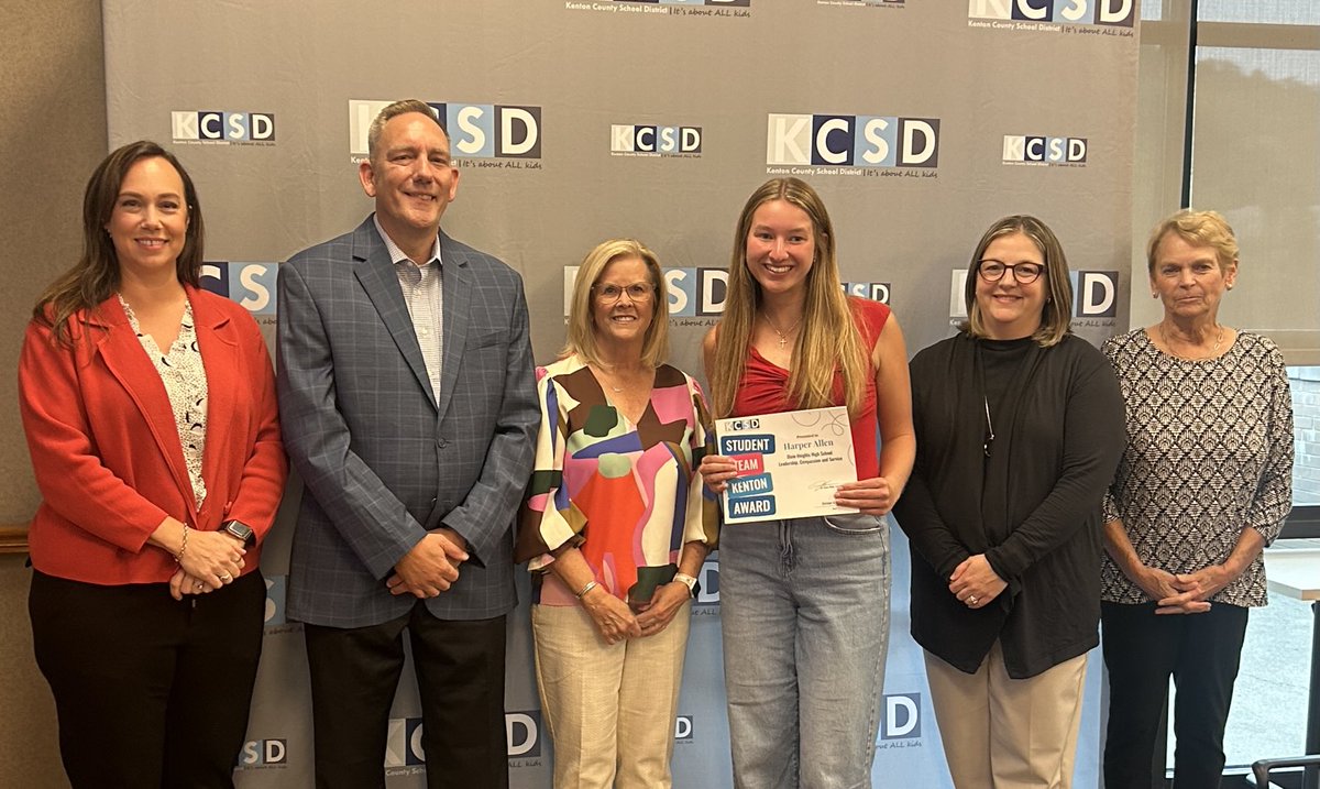 TheKCSD's tweet photo. Congratulations to Dixie Heights High School students for their Team Kenton Student Awards. Harper Allen for Leadership, Compassion and Service &amp; Arianna Carter for Excellence in Achievement ⁦@DixieHeightsHS⁩ https://t.co/2eHpRuIxSI