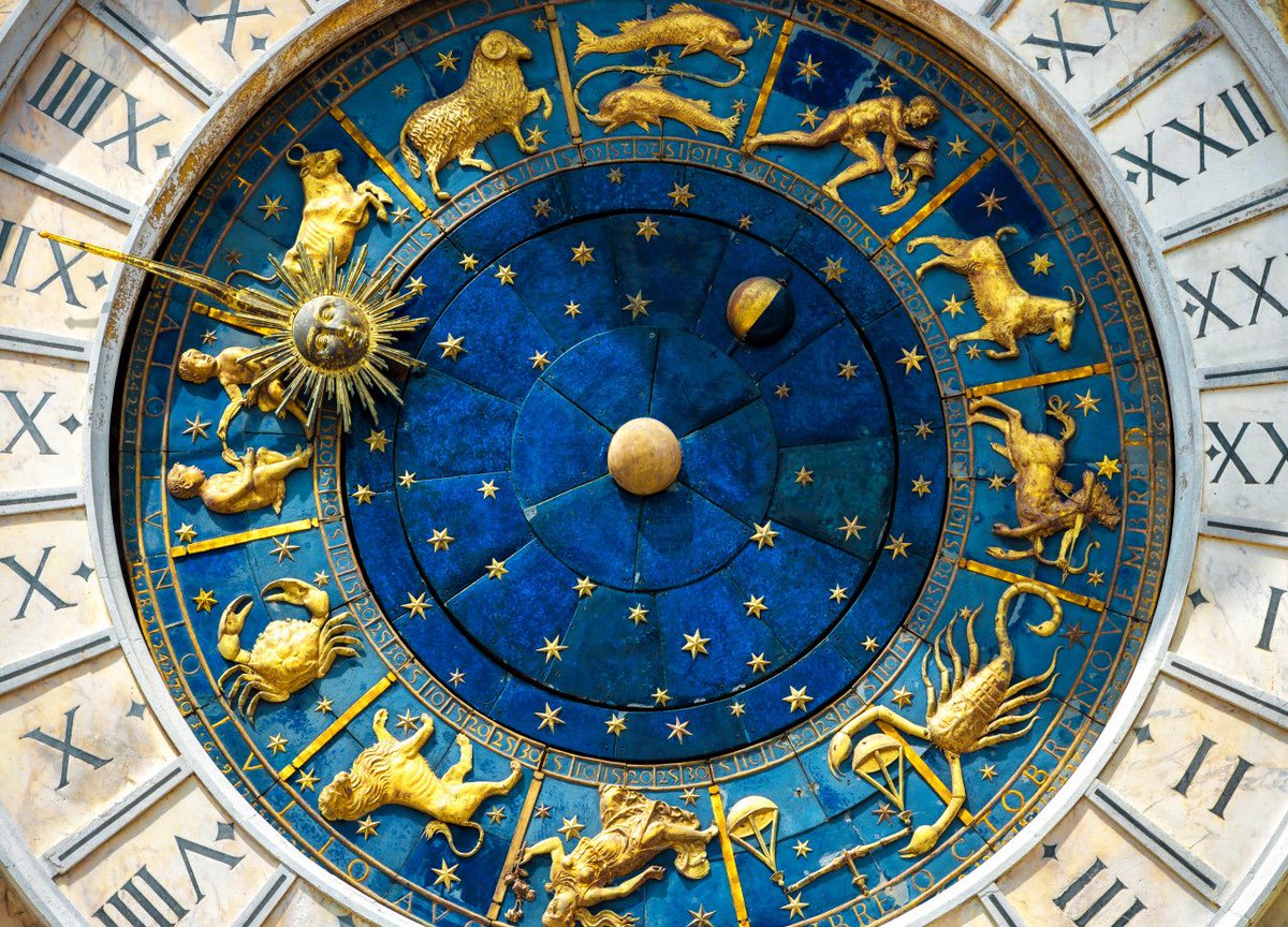22hrr22min's tweet image. astronomical clock in venice