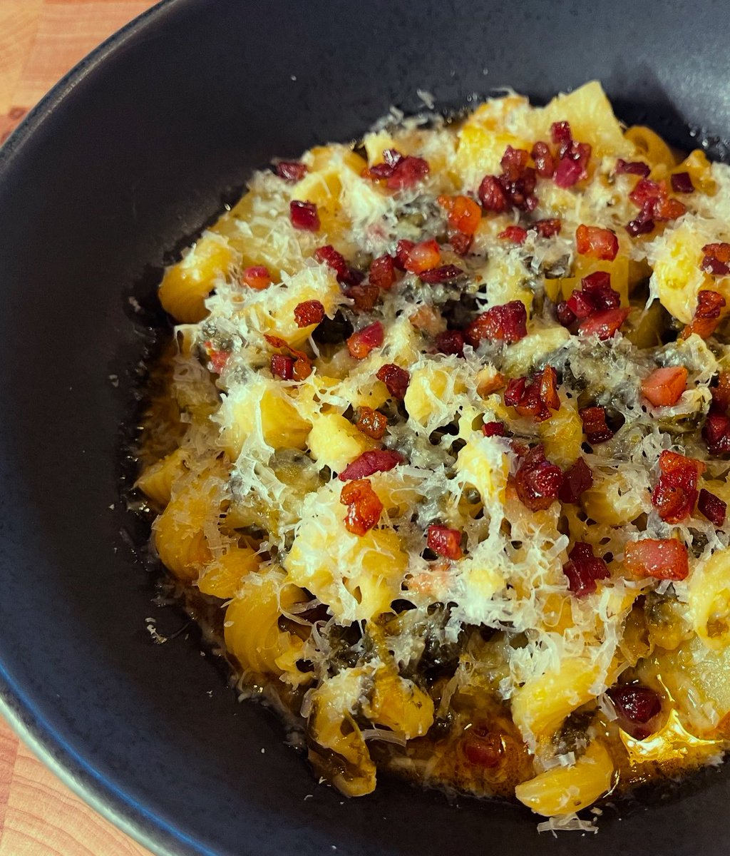 I woke up to a not nice DM telling me he can smell my obesity. 

And now I’m laughing because I made pasta e patate for dinner so that’s double carbs. Dude wasn’t wrong 😂