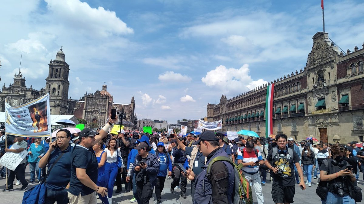 Gposiadeoficial's tweet image. *_CONCENTRACIÓN DE ELEMENTOS DE LA POLICÍA DE LA SECRETARÍA DE SEGURIDAD CIUDADANA DE LA CIUDAD DE MÉXICO_*
*Fecha:* Lunes 06 de Octubre de 2025
*Entidad:* Ciudad de México
*Alcaldía:* Cuauhtémoc
*Domicilio:* Plaza de la Constitución
*No. Ext:* S / N
*Entre Calles;*…
