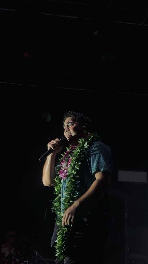 🫂 to my inner child. 

The longest dream of hearing Kolohe Kai on live🤍✨