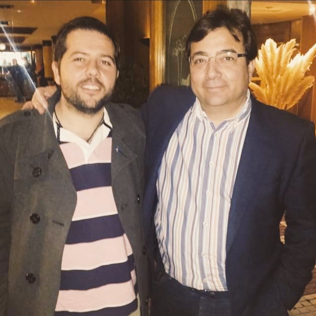 FUTBOLEANDOFM's tweet image. Hasta siempre querido Amigo. Hasta siempre Presidente. Buen viaje a nuestro Padrino y compañero de @FUTBOLEANDOFM ,@GFVaraContigo  @vara ¡Gracias Guillermo!