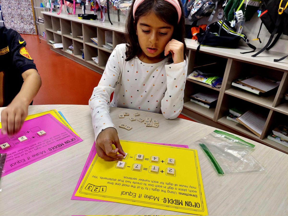 jsaunders2nd's tweet image. We explored Open Middle Tasks during W.I.N. time today! #MrsSaundersScholars #hawksSOARtogether #oneccps @OldHundredES