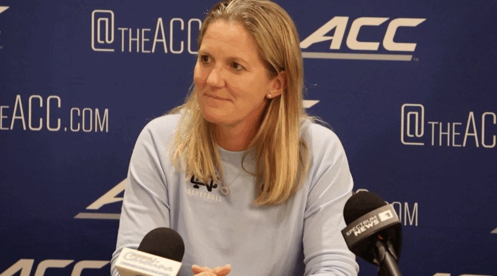 InsideCarolina's tweet image. “We just have way more guys that can create offense for other people."
Read and watch what Courtney Banghart had to say in her breakout interview at ACC Tipoff:
on3.com/teams/north-ca…