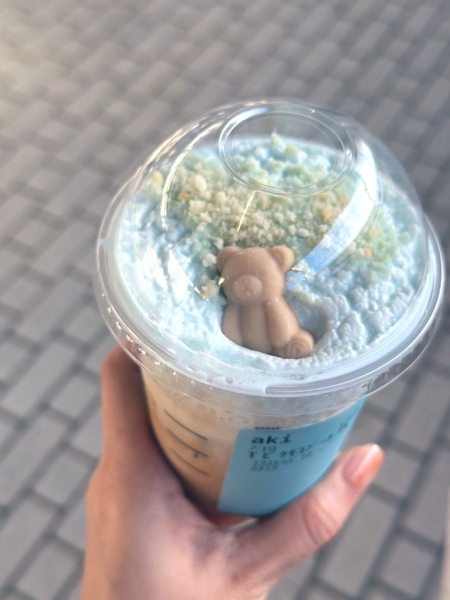 おはよ〜☀️
東京帰ります！飲みたかったジェラピケコラボ買ったらクマは沈んだ🧸