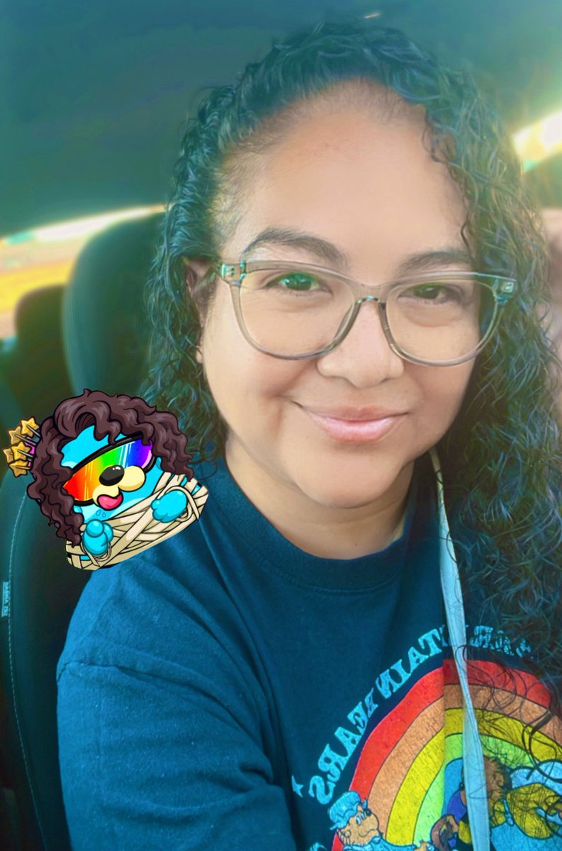 axiemargarita's tweet image. Even through our hardest days, we still find the beauty in life, wishing everyone a blessed and grateful#RoninMondaySelfie family 🫶 loving my trait Kanstar 🐾 🌈 ✨ 

#KindCreator @Kind_HQ @KanstarWorld @AxieArtGallery @AxieSelfie 📸
