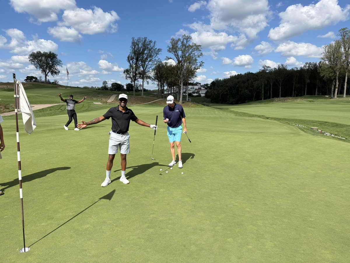 justbejared's tweet photo. Beautiful day at Congressional! https://t.co/LRdWAEJud1