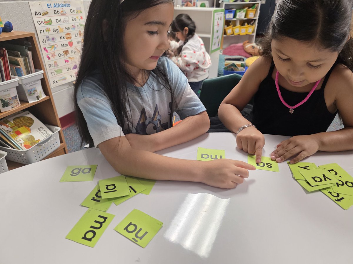 MsArreguin_RPE's tweet photo. Kindergarten is working very hard to achieve our goals! @HumbleISD_RPE https://t.co/BAU44RAgEF