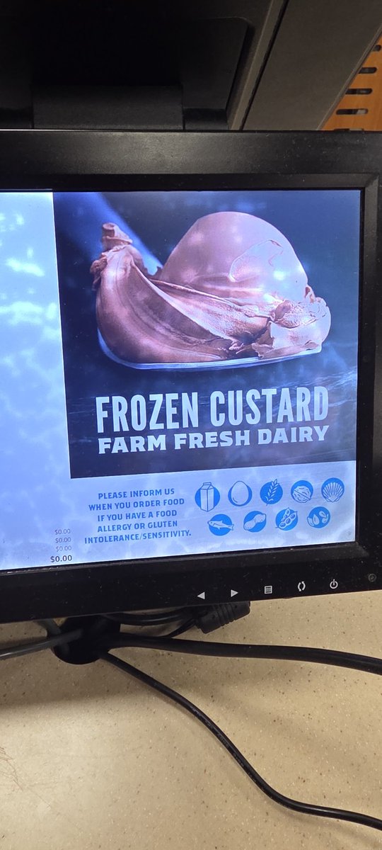 ParisHarvel's tweet photo. #Culvers frozen custard looks like a snail... https://t.co/tu0CIfM0Gs