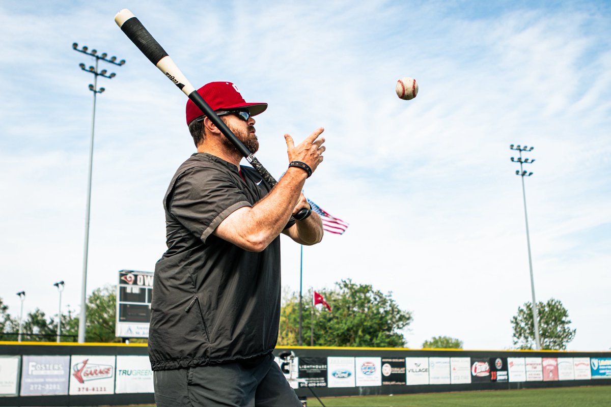 𝗧𝗵𝗲 𝗧𝗲𝗮𝗺 behind the team

Happy National Coaches Day to the best in the business

#RELENT15SS
