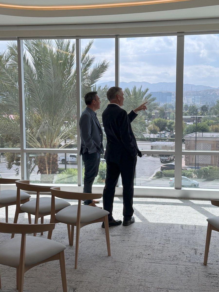 sachealthdotorg's tweet photo. Thank you to Congressman Pete Aguilar for your visit to SAC Health Brier campus and taking the time to tour our newest location! Your support throughout the years has helped us care for so many in our community. https://t.co/29TDE7ZGg3